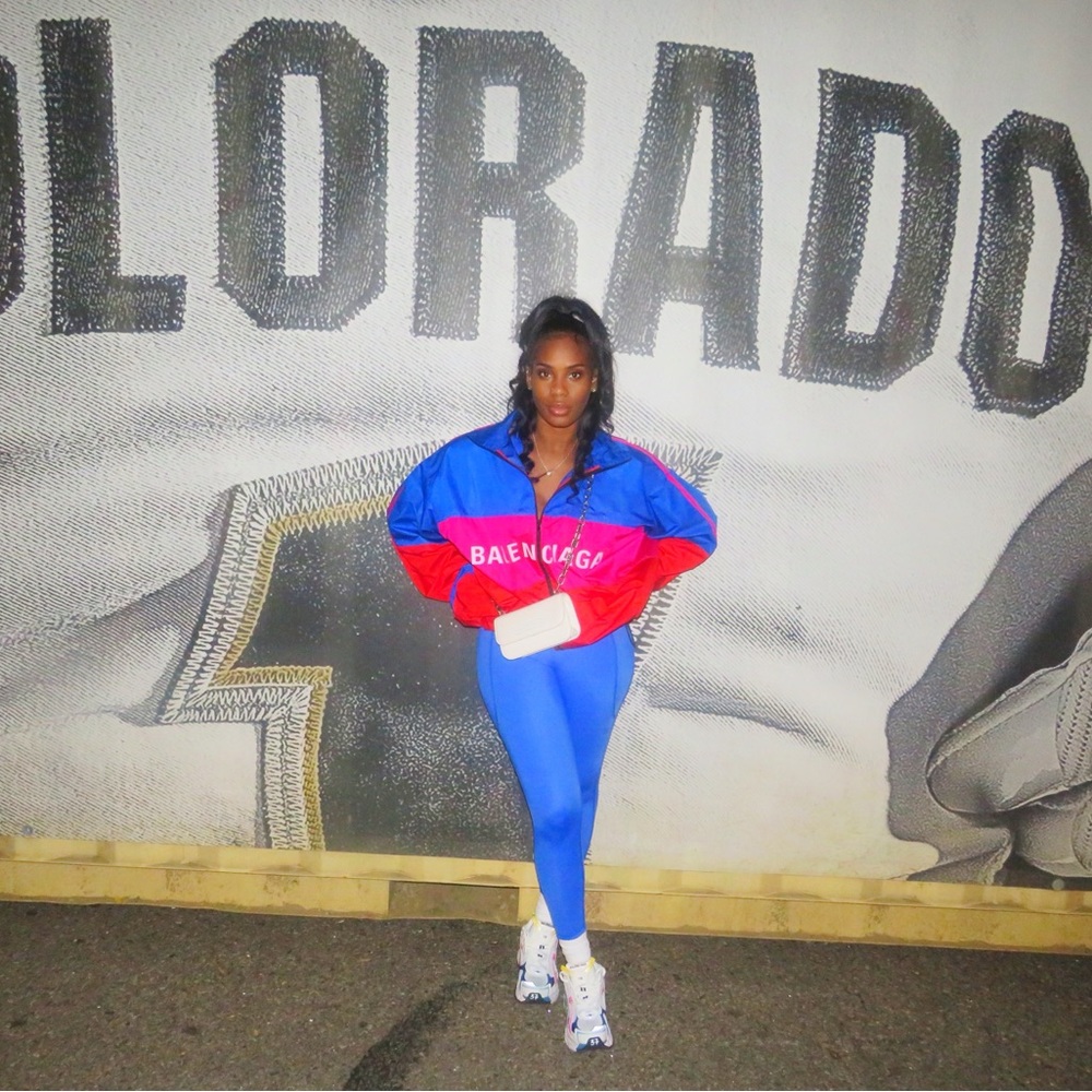 Balenciaga Leggings and Sports Bra Set - Picture 8 of 8